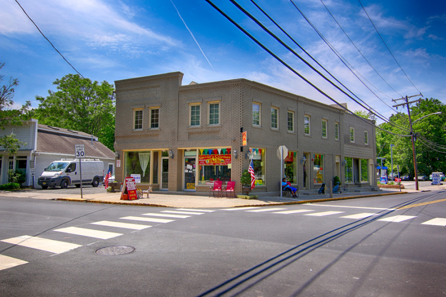 271 Main Street Gladstone, NJ Retail Space for Lease Feel At Home